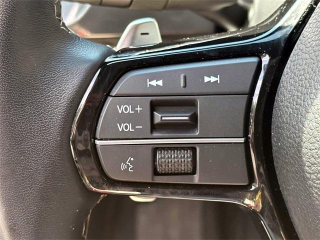 Photo of 2023 White Acura Integra