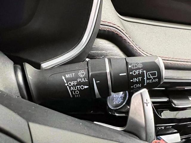 Photo of 2023 Black Acura MDX