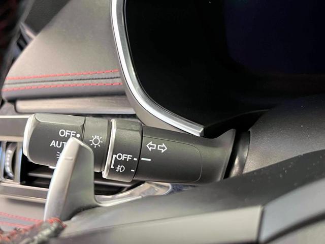 Photo of 2023 Black Acura MDX