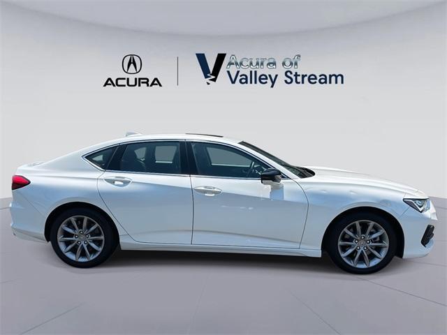 Photo of 2022 White Acura TLX