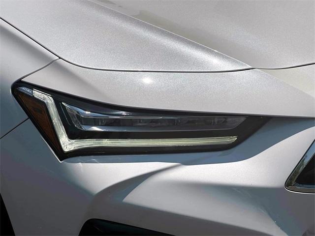 Photo of 2022 White Acura TLX