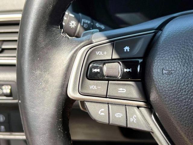 Photo of 2022 Gray Honda Accord