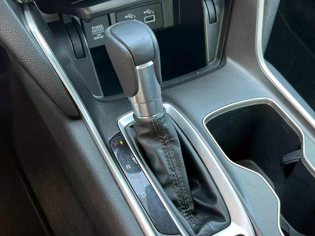 Photo of 2022 Gray Honda Accord