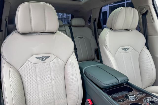Photo of 2023 Verdant Metallic Bentley Bentayga