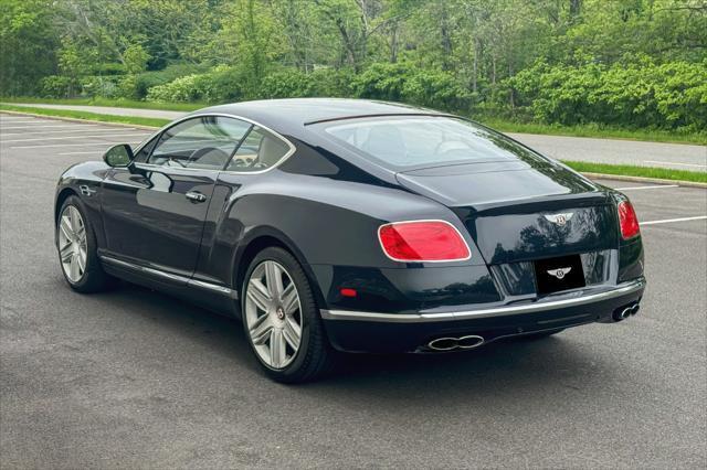 Photo of 2017 Dark Sapphire Metallic Bentley Continental GT