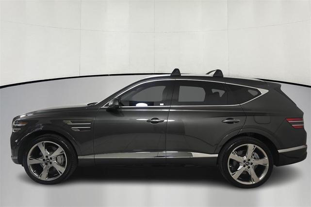 Photo of 2024 Makalu Gray Genesis GV80