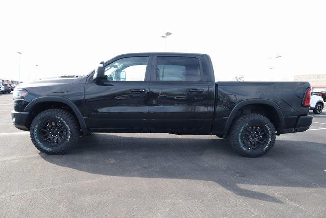 Photo of 2025 Diamond Black Crystal Pearlcoat RAM 1500