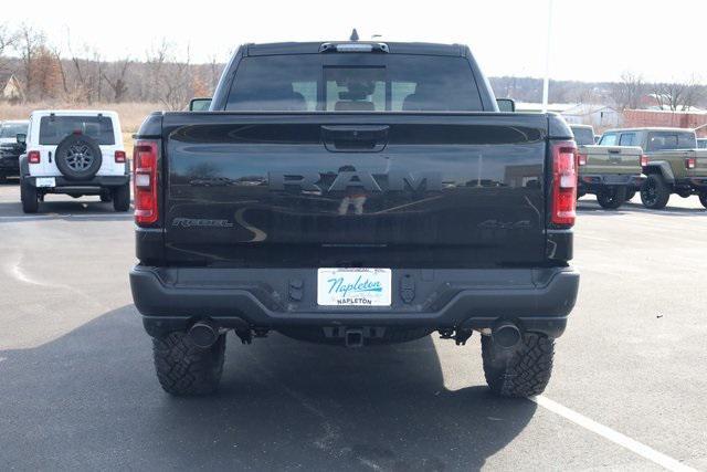 Photo of 2025 Diamond Black Crystal Pearlcoat RAM 1500