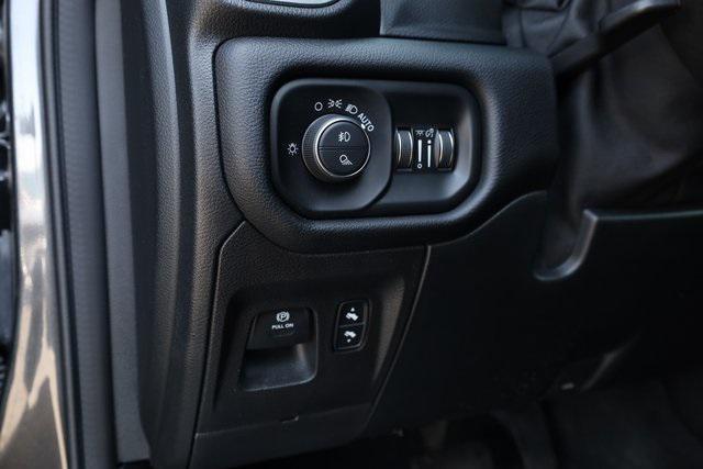 Photo of 2021 Granite Crystal Metallic Clearcoat RAM 1500