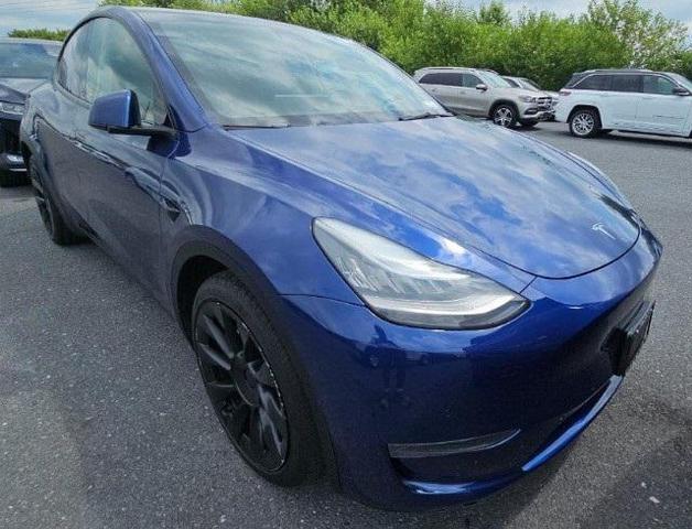 Photo of 2021 Deep Blue Metallic Tesla Model Y