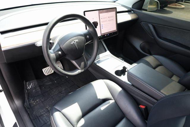 Photo of 2022 Pearl White Multi-Coat Tesla Model Y