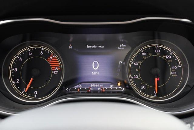 Photo of 2022 Diamond Black Crystal Pearlcoat Jeep Cherokee