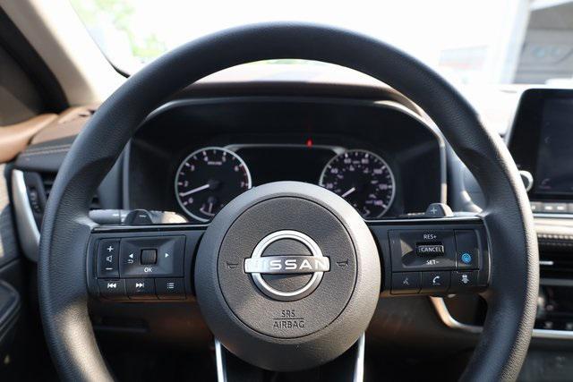 Photo of 2023 Gun Metallic Nissan Rogue