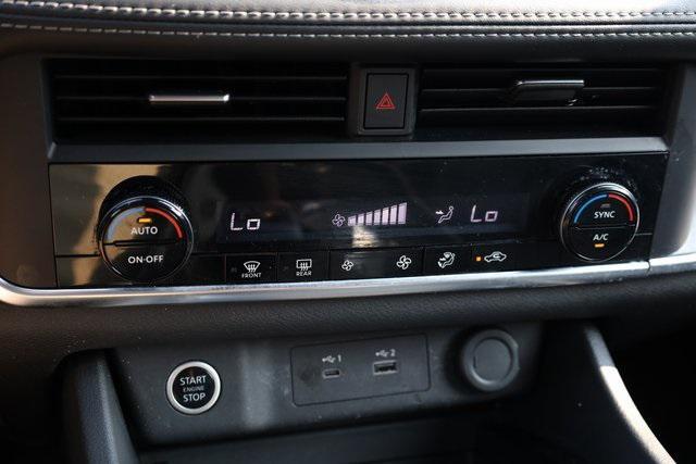 Photo of 2023 Gun Metallic Nissan Rogue