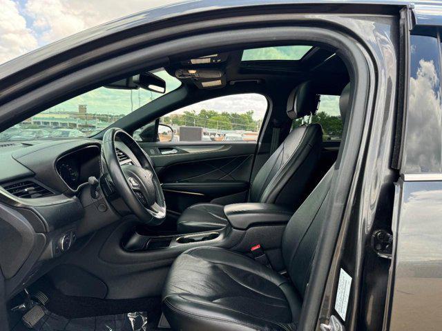 Photo of 2019 Magnetic Gray Metallic Lincoln MKC