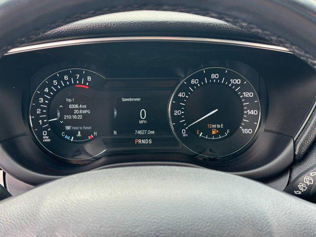 Photo of 2019 Magnetic Gray Metallic Lincoln MKC
