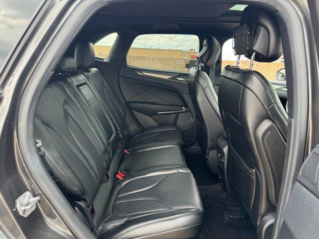 Photo of 2019 Magnetic Gray Metallic Lincoln MKC