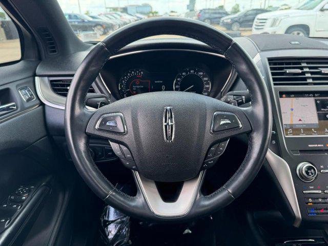 Photo of 2019 Magnetic Gray Metallic Lincoln MKC
