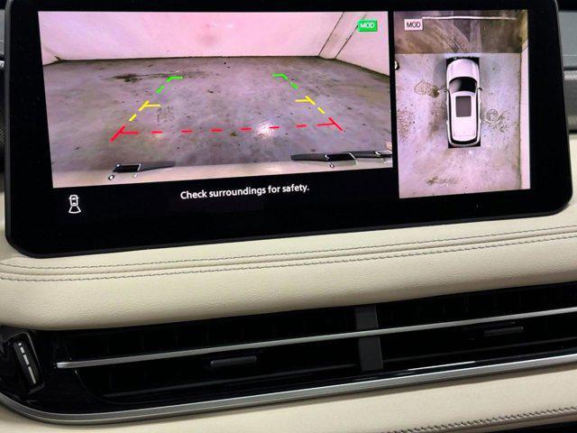 Photo of 2025 Majestic White INFINITI QX60