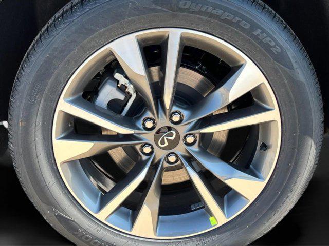 Photo of 2025 Mineral Black INFINITI QX60