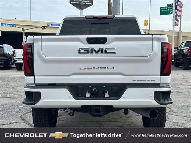 Photo of 2025 White Frost Tricoat GMC Sierra 2500