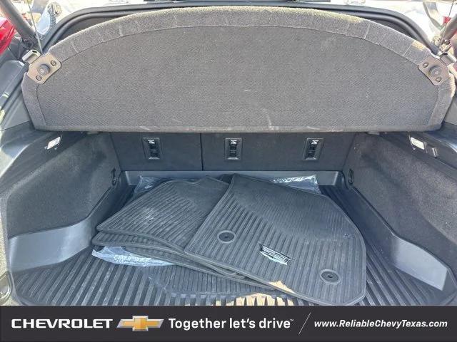 Photo of 2024 Crystal White Tricoat Cadillac XT4