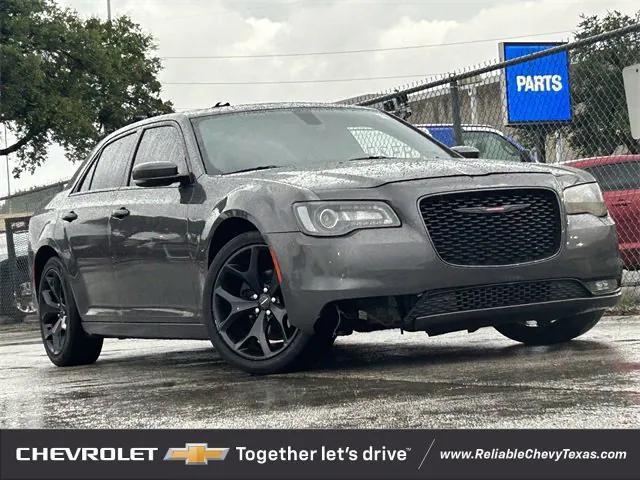 2021 Chrysler 300