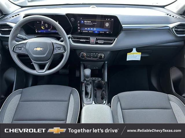 Photo of 2026 Summit White Chevrolet Trailblazer