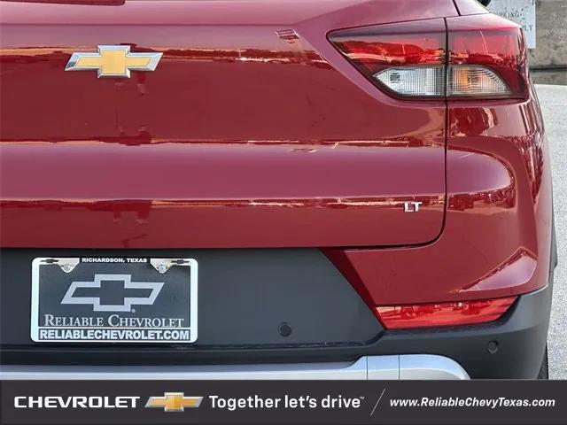 Photo of 2026 Apex Red Chevrolet Trailblazer