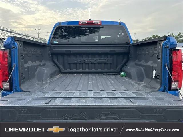 Photo of 2023 Glacier Blue Metallic Chevrolet Colorado
