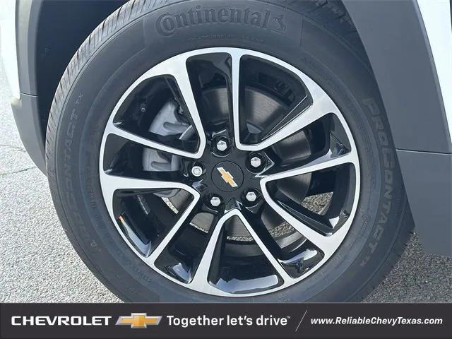 Photo of 2026 Summit White Chevrolet Trailblazer