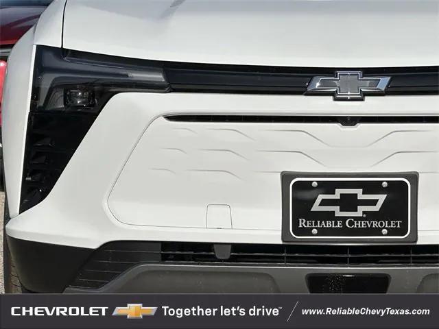 Photo of 2025 Summit White Chevrolet Blazer EV