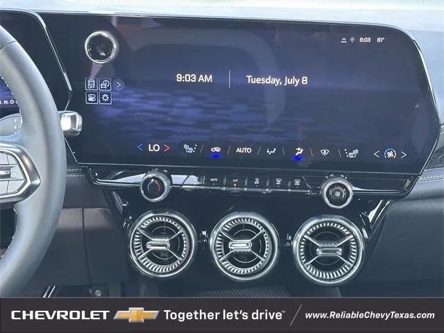 Photo of 2025 Summit White Chevrolet Blazer EV