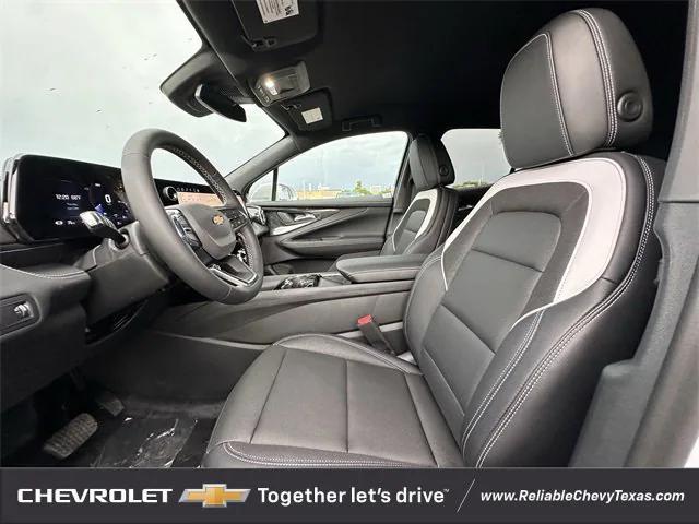 Photo of 2025 Summit White Chevrolet Blazer EV