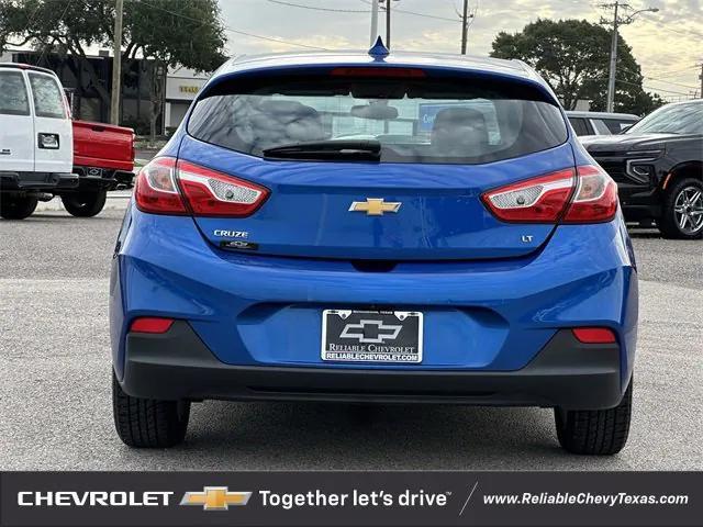 Photo of 2017 Kinetic Blue Metallic Chevrolet Cruze