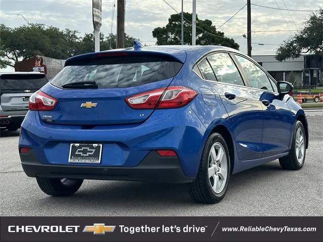Photo of 2017 Kinetic Blue Metallic Chevrolet Cruze