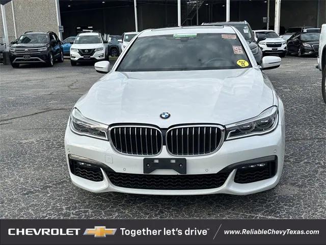 2019 BMW 750