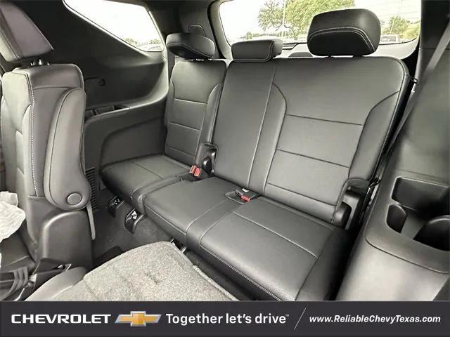 Photo of 2025 Radiant Red Tintcoat Chevrolet Traverse