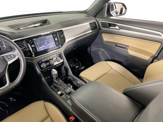 Photo of 2023 Tourmaline Blue Metallic Volkswagen Atlas Cross Sport
