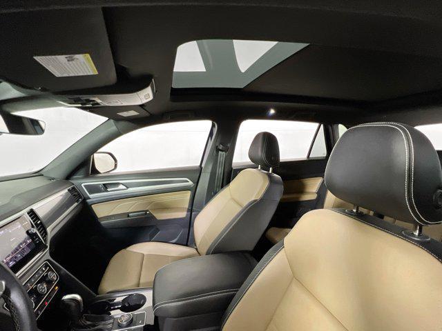 Photo of 2023 Tourmaline Blue Metallic Volkswagen Atlas Cross Sport