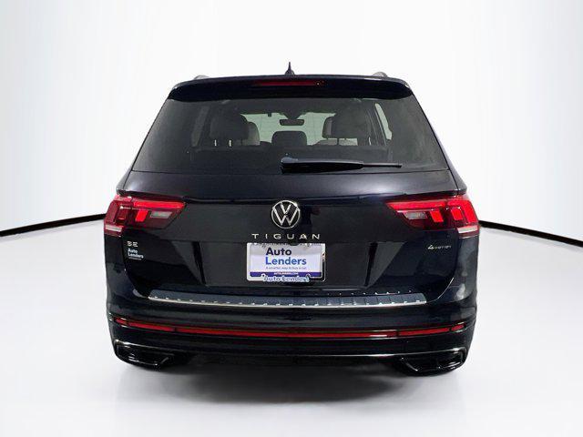 Photo of 2022 Deep Black Pearl Volkswagen Tiguan