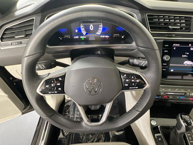 Photo of 2022 Deep Black Pearl Volkswagen Tiguan