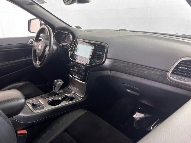 Photo of 2022 Bright White Clearcoat Jeep Grand Cherokee