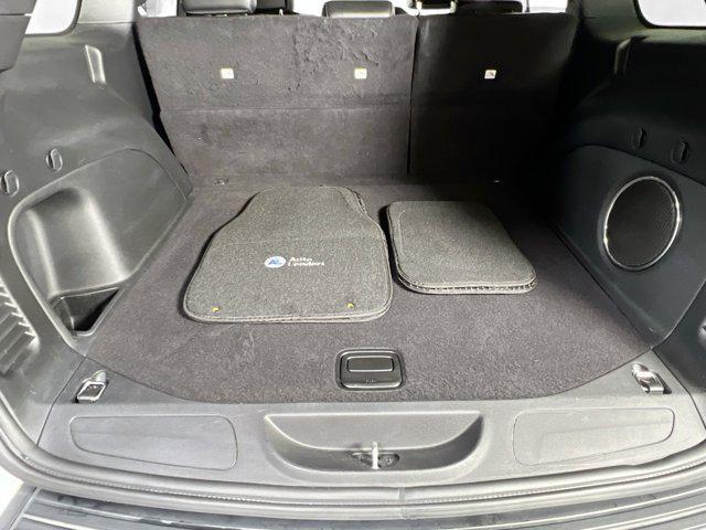 Photo of 2022 Bright White Clearcoat Jeep Grand Cherokee
