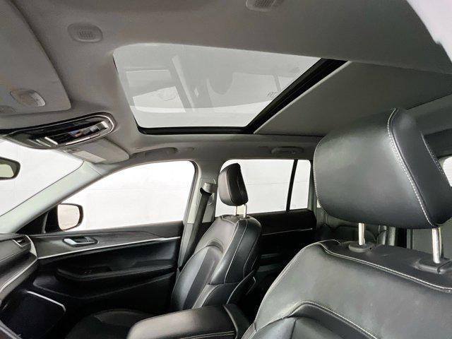 Photo of 2022 Baltic Gray Metallic Clearcoat Jeep Grand Cherokee