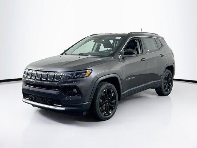 Photo of 2022 Granite Crystal Metallic Clearcoat Jeep Compass