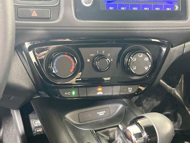Photo of 2022 Platinum White Pearl Honda HR-V