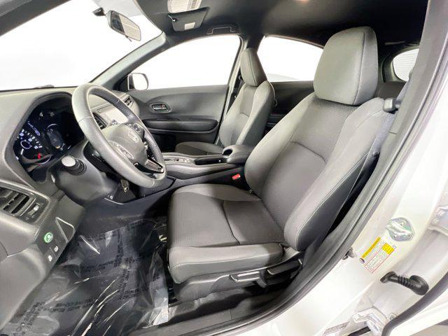 Photo of 2022 Platinum White Pearl Honda HR-V