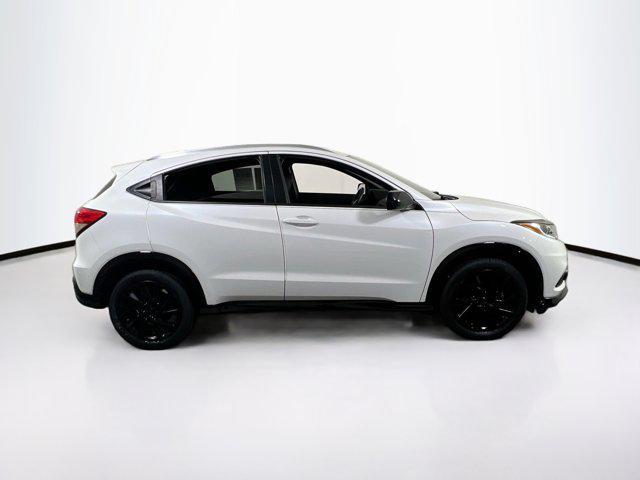 Photo of 2022 Platinum White Pearl Honda HR-V