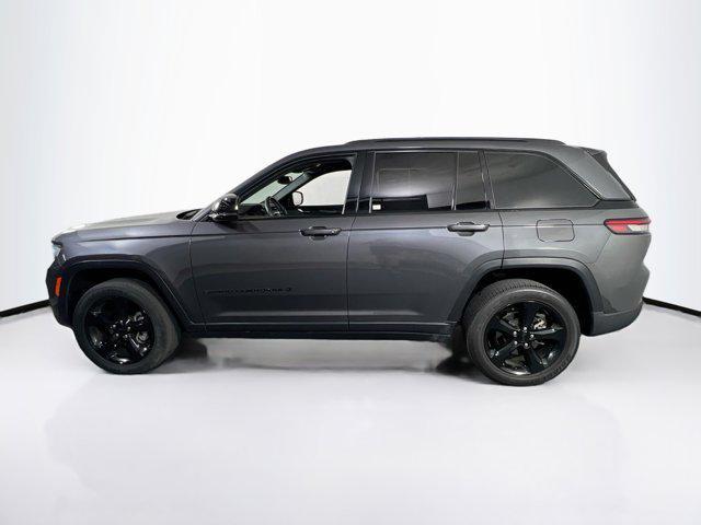 Photo of 2022 Baltic Gray Metallic Clearcoat Jeep Grand Cherokee